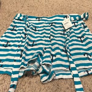 Anchor shorts with tie waist